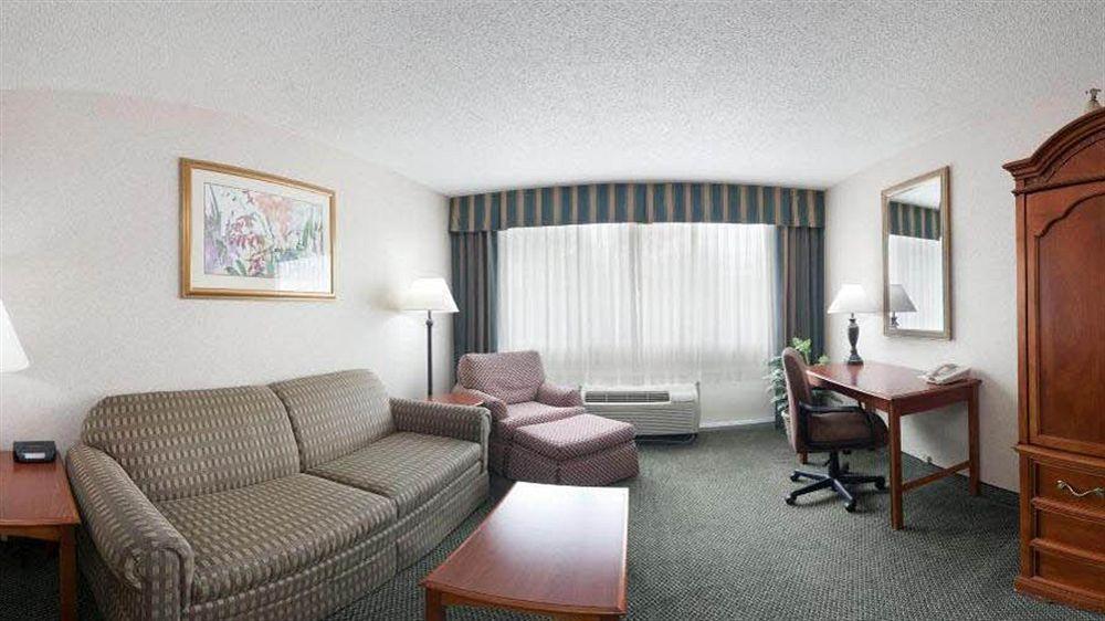 Holiday Inn Marquette By Ihg Esterno foto