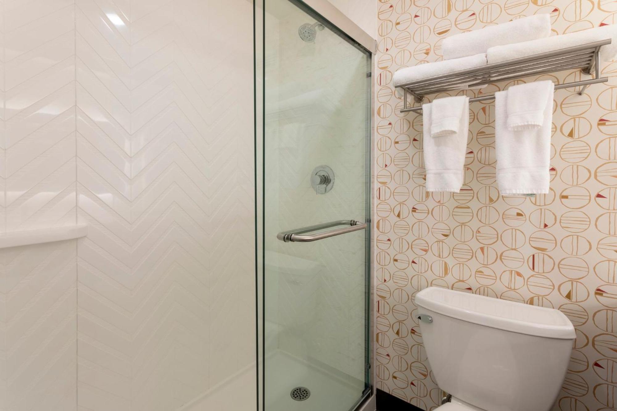 Holiday Inn Marquette By Ihg Esterno foto